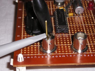 passive unbalanced probe connection to oscillator
