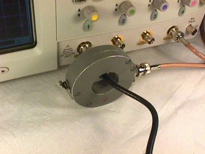 Scope connection with current probe
