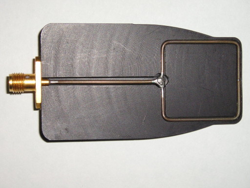 Cutaway view of a square shielded loop